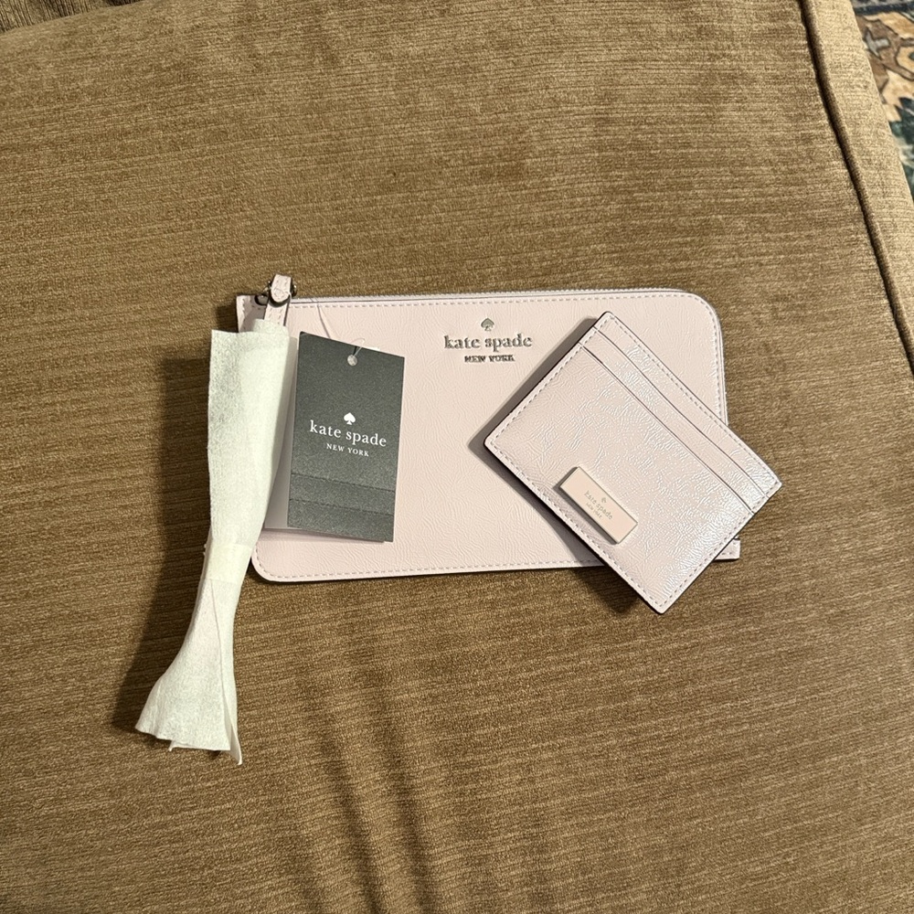 Kate Spade Light Pink Clutch Wallet and Cardholder